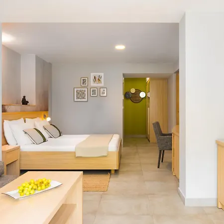 Aminess Vival Velaris Resort Supetar Exterior photo