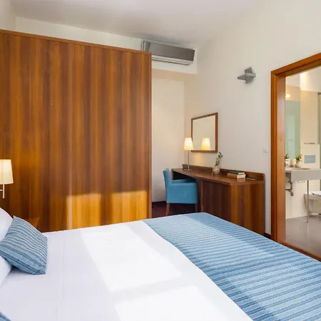 Aminess Vival Velaris Resort Supetar Exterior photo