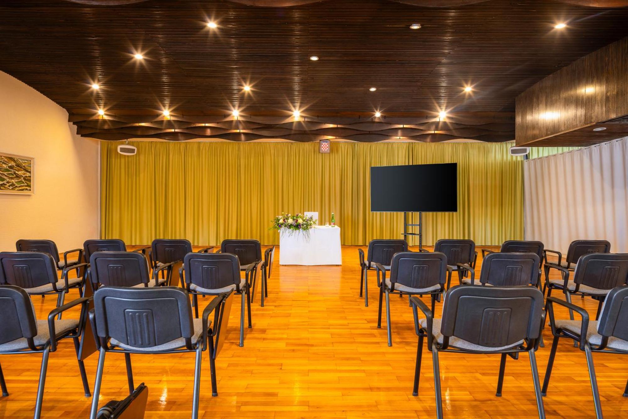 Hotel Bluesun Supetar